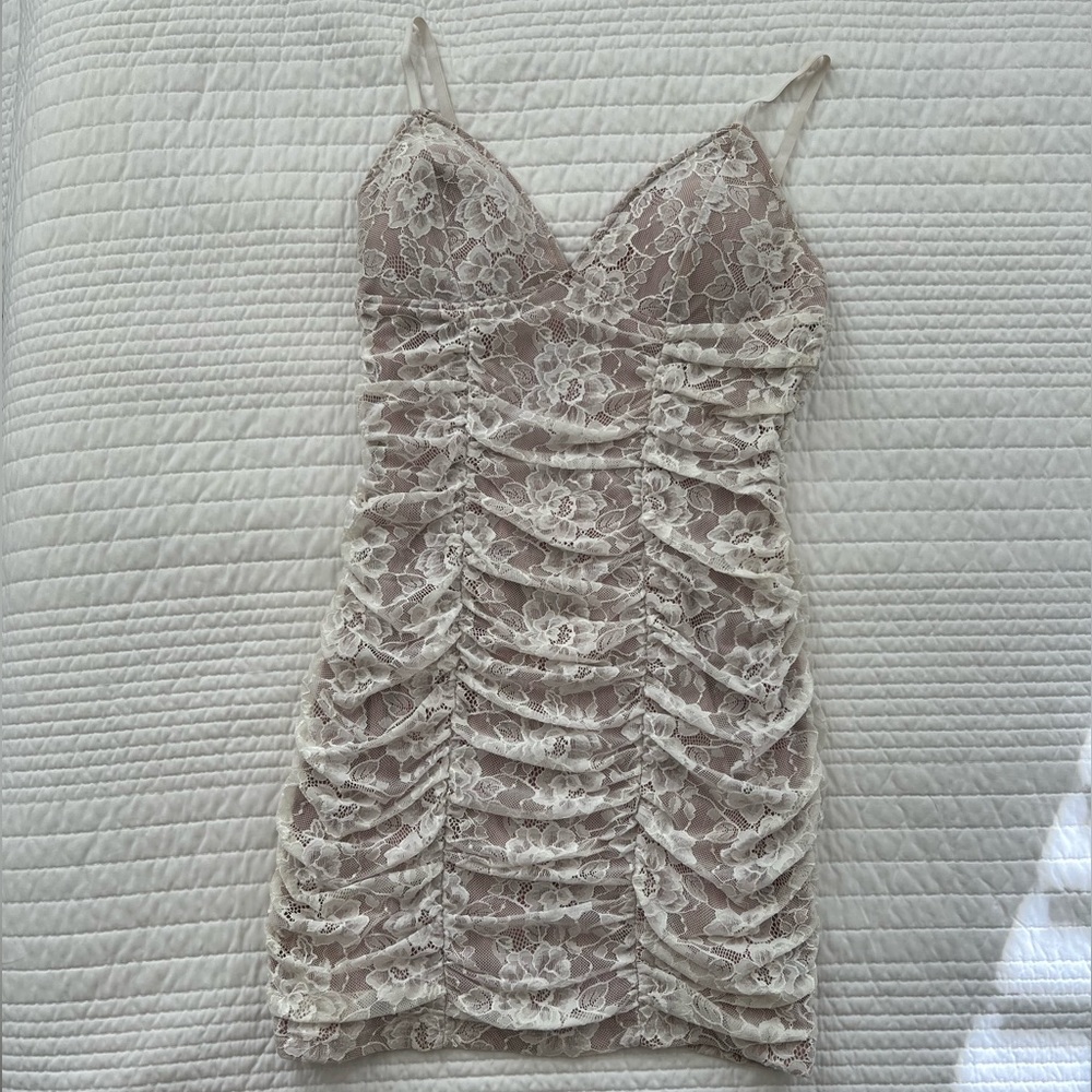 White spaghetti stap dress